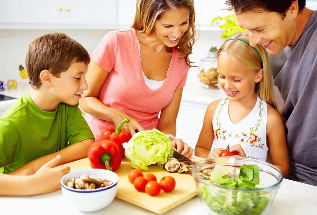 Весна иммунитет семья полезные продукты
